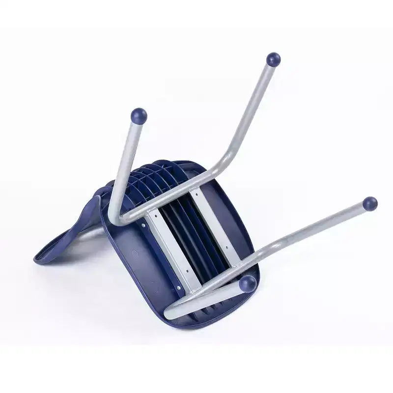 Ensemble table et chaises d'activités Bintiva - Table 60x120 cm à bords pulvérisés gris avec pieds réglables et 4 chaises de classe ZUUL bleues de 30 cm