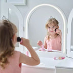 Coiffeuse de luxe en bois Teamson Kids Glow avec miroir LED, rangement et tabouret, blanc