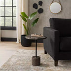 Table d'appoint avec plateau rond en marbre et base décorative - Pièce d'appoint moderne pour les petits espaces, la décoration de pièces et la décoration intérieure - 21, Noir et Marron