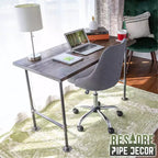 Bureau de travail en bois massif brun RESTORE de Pipe Decor
