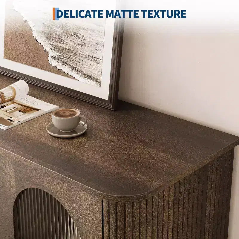 GarveeHome Buffet de salle à manger 47 po avec 2 portes en verre cannelé et 3 tiroirs, meuble d'appoint de bar à café moderne de style ferme avec étagères réglables