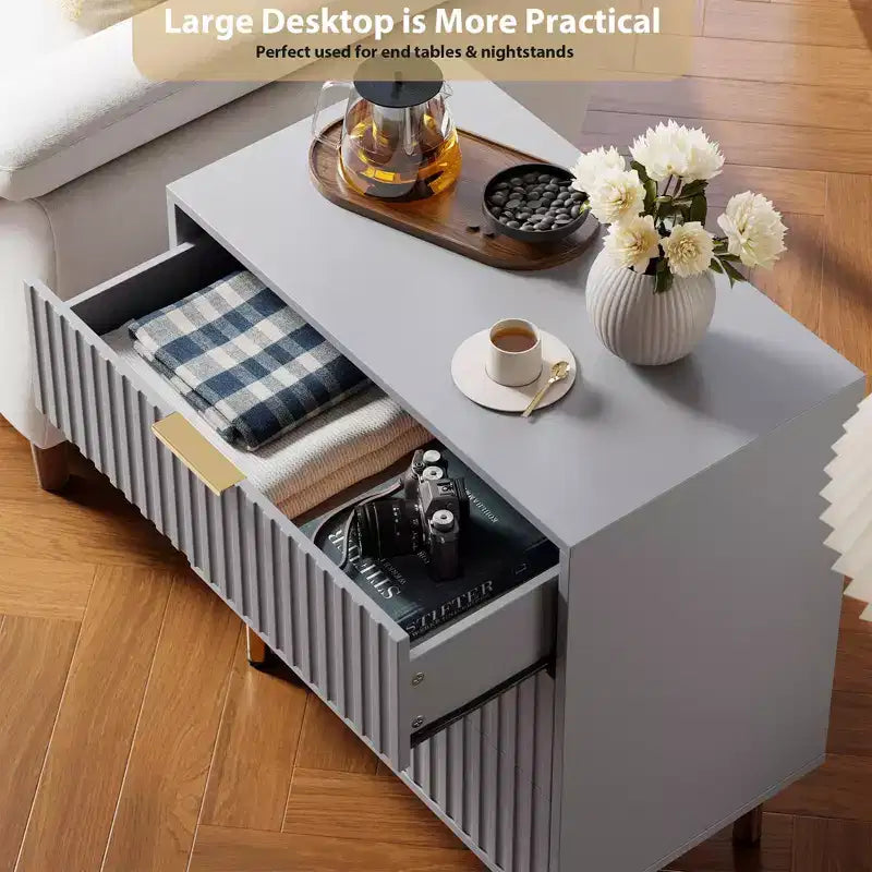 Commode à 3 tiroirs pour chambre à coucher, table de chevet moderne cannelée avec tiroirs profonds, commode avec plateau large, organisateur de commode en bois, table d'appoint.