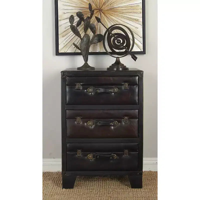 Armoire traditionnelle en bois et similicuir marron foncé - Olivia & May