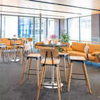 Table de bistrot ronde Costway, réglable en hauteur et pivotante à 360°, noire