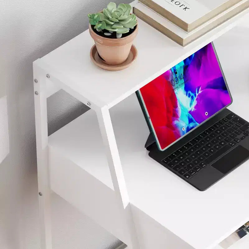 Bureau d'ordinateur HOMCOM, bureau pour petits espaces, table d'écriture avec tiroir et étagères de rangement