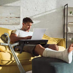 Bureau portable BirdRock Home pour s'asseoir ou se tenir debout avec tiroir de rangement et fente multimédia - Espresso
